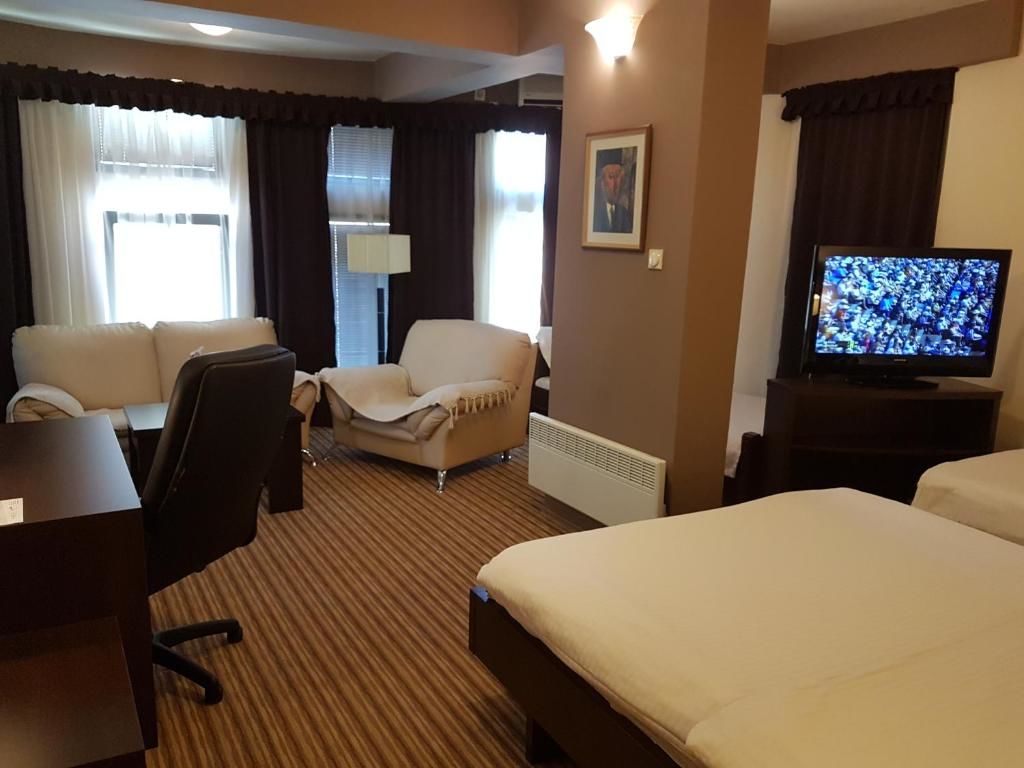 Отель Hotel Keto Подгорица