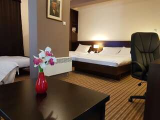 Отель Hotel Keto Подгорица Апартаменты-1