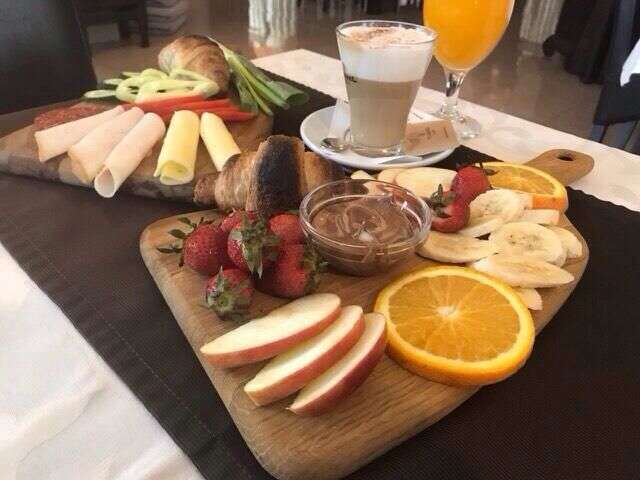 Отель Hotel Keto Подгорица-15