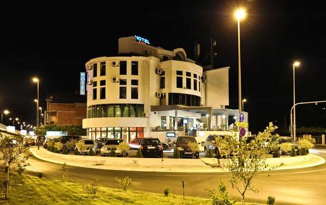 Отель Hotel Keto Подгорица-8