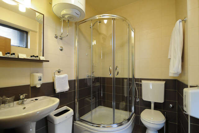 Отель Hotel Keto Подгорица-10